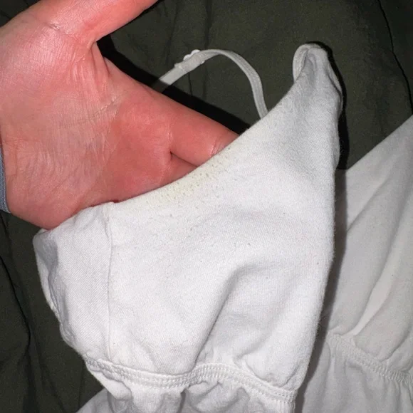 SUNDAY BEST LOU LOU TANK TOP 🤍🤍 - Picture 2 of 2